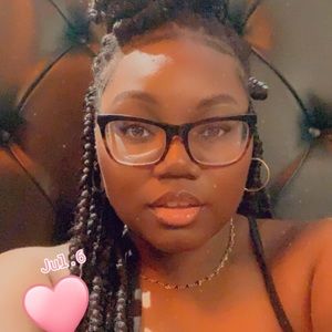 Meet your Posher, Shernita